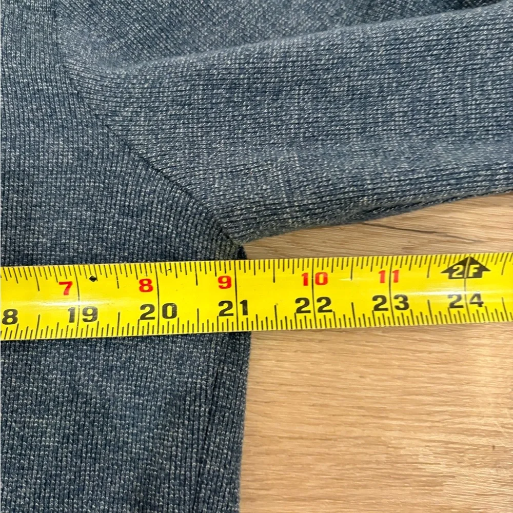 Johnnie-O Dusty Henley Pullover Size Medium - Picture 7 of 7